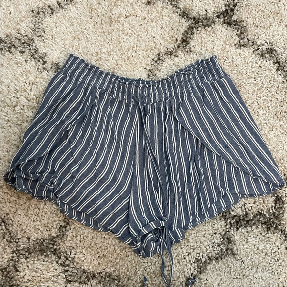 Pinstripe Tulip Shorts - Picture 3 of 6